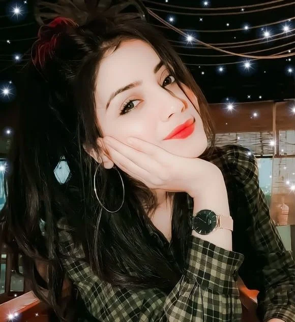 মেয়েদের পিক তোলার স্টাইল